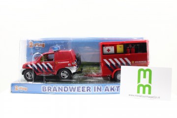 Kidsglobe 521557mitsubishioutlanderaanhangerbrandweernl2miniatuurmagazijnschaalmodellenspeelgoedmerchandise