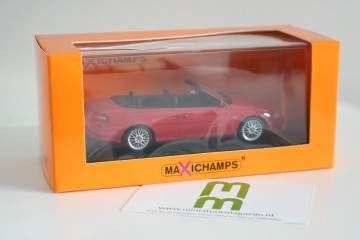 Maxichamps143volvoc70cabrio1998rood2miniatuurmagazijnschaalmodellenspeelgoedmerchandise