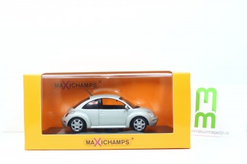 Maxichaps143 1940058000 vwnewbeetle1998 zilver2 miniatuur magazijn schaalmodellen speelgoed merchandise