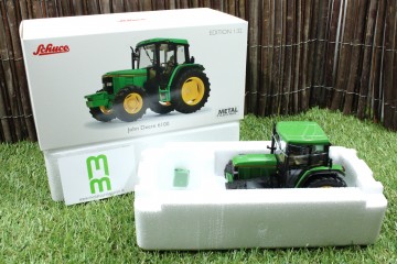 Schucominimax132johndeere61005miniatuurmagazijnminiaturenspeelgoedmerchandise