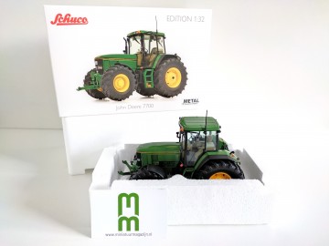 Schucominimax132johndeere77005miniatuurmagazijnminiaturenspeelgoedmerchandise
