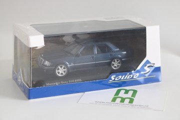 Solido143mercedesbenze60w124amg 1994blauw6miniatuurmagazijnschaalmodellenspeelgoedmerchandise
