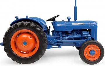 Uh132fordson dexta19605 miniatuur magazijn schaalmodellen speelgoed merchandise